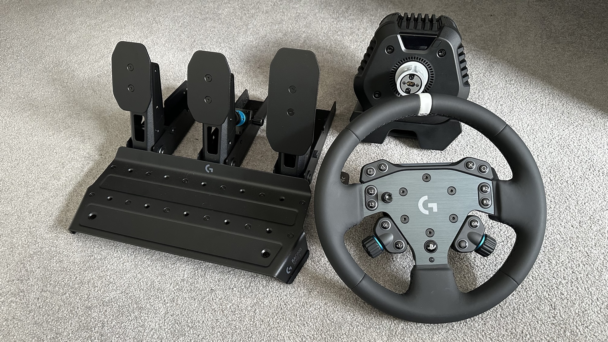 Logitech RS50 & RS Pedals Review | Tech Drive Play